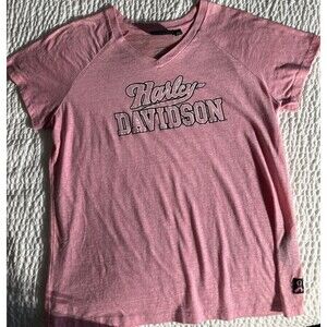 WOMEN'S PINK LABEL V-NECK TEE